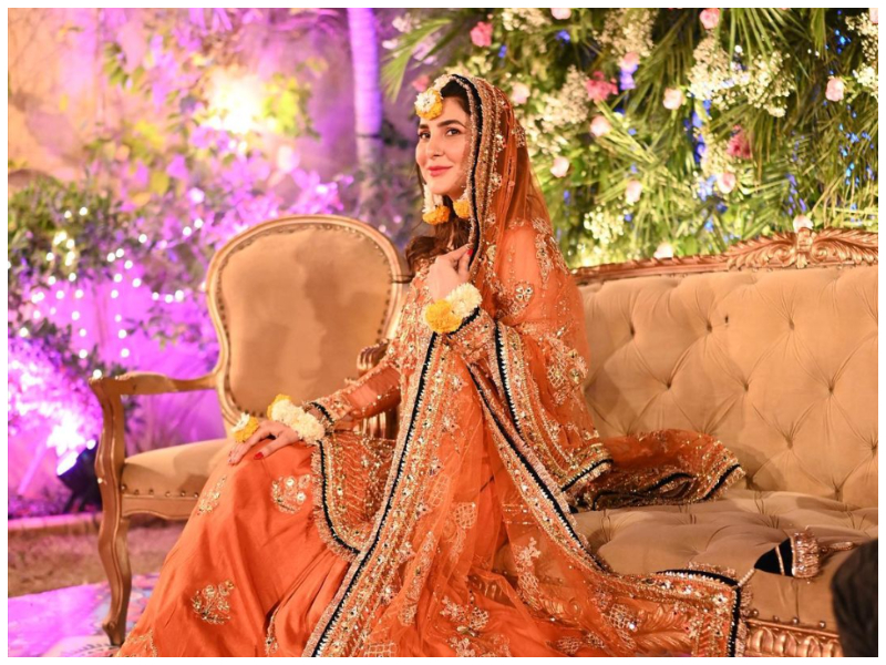 Mahira Khan Fuk - In pictures: Areeba Habib kicks off wedding festivities with a colourful  mayoun ceremony