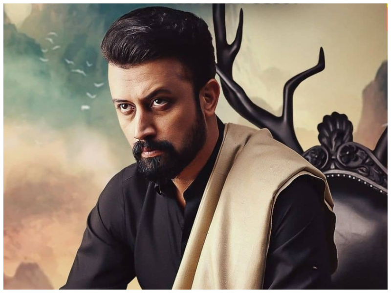 Najeeba Faiz Xxx - Teasers out: Atif Aslam's television debut in Sang E Mah leaves fans excited